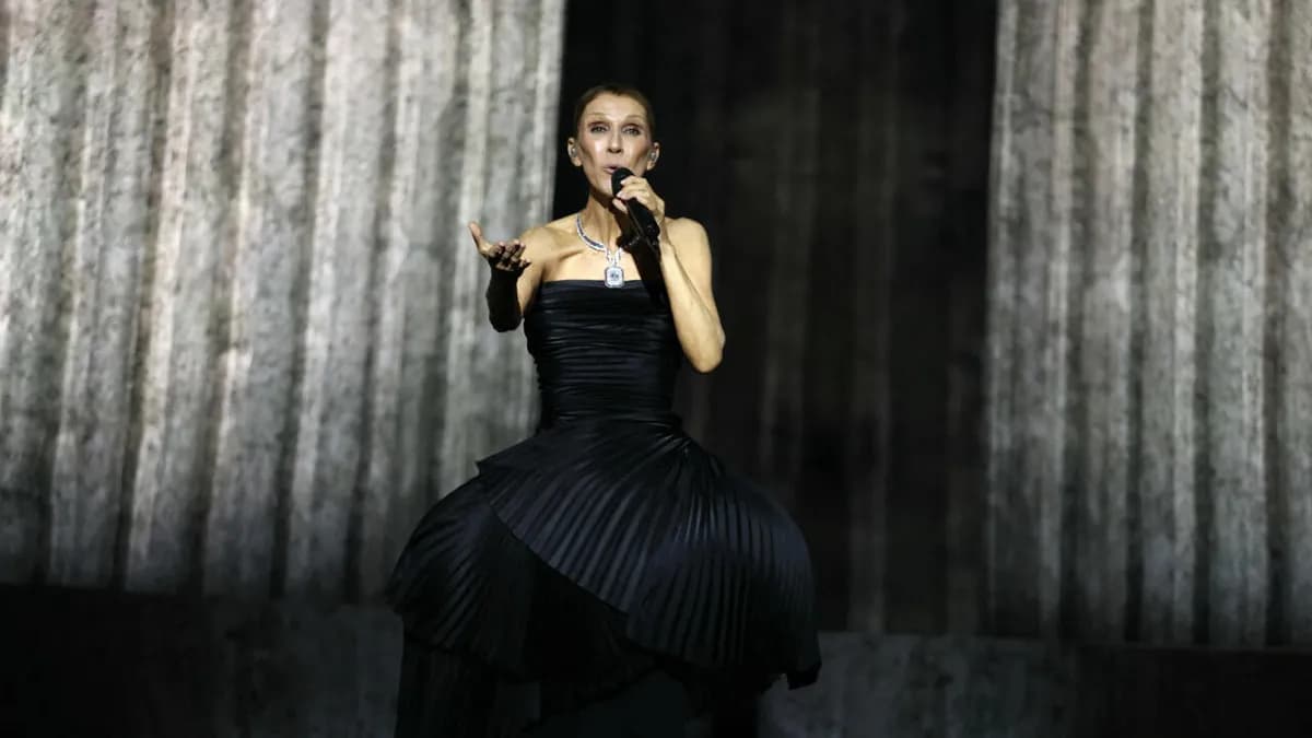 Céline Dion regresa a los escenarios en París tras seis años