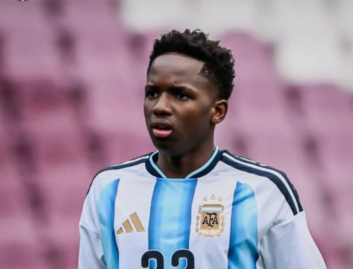 Stephen 'Kiki' Ramos debuta con Argentina en el fútbol juvenil