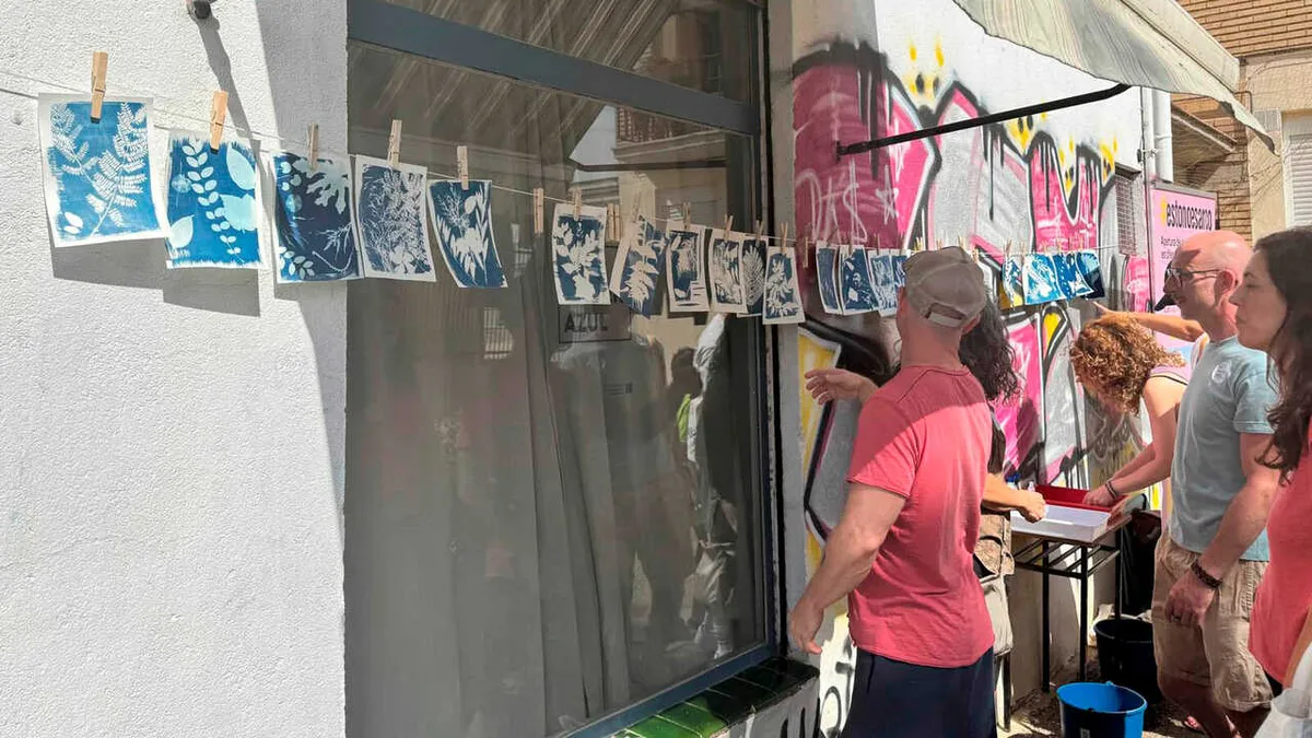 Zaragoza celebra el arte con talleres de cianotipia gratuitos