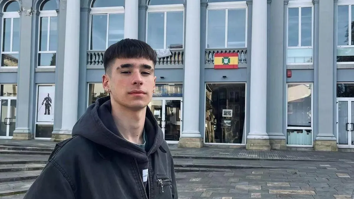 Aarón Martínez, el joven artista que inaugura su primera exposición