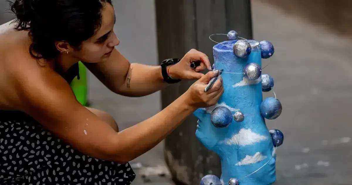 Bolardos de Lavapiés se transforman en arte comunitario en 2023
