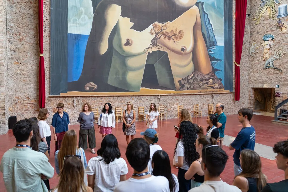 La Fundación Princesa de Girona impulsa el liderazgo juvenil a través de Dalí