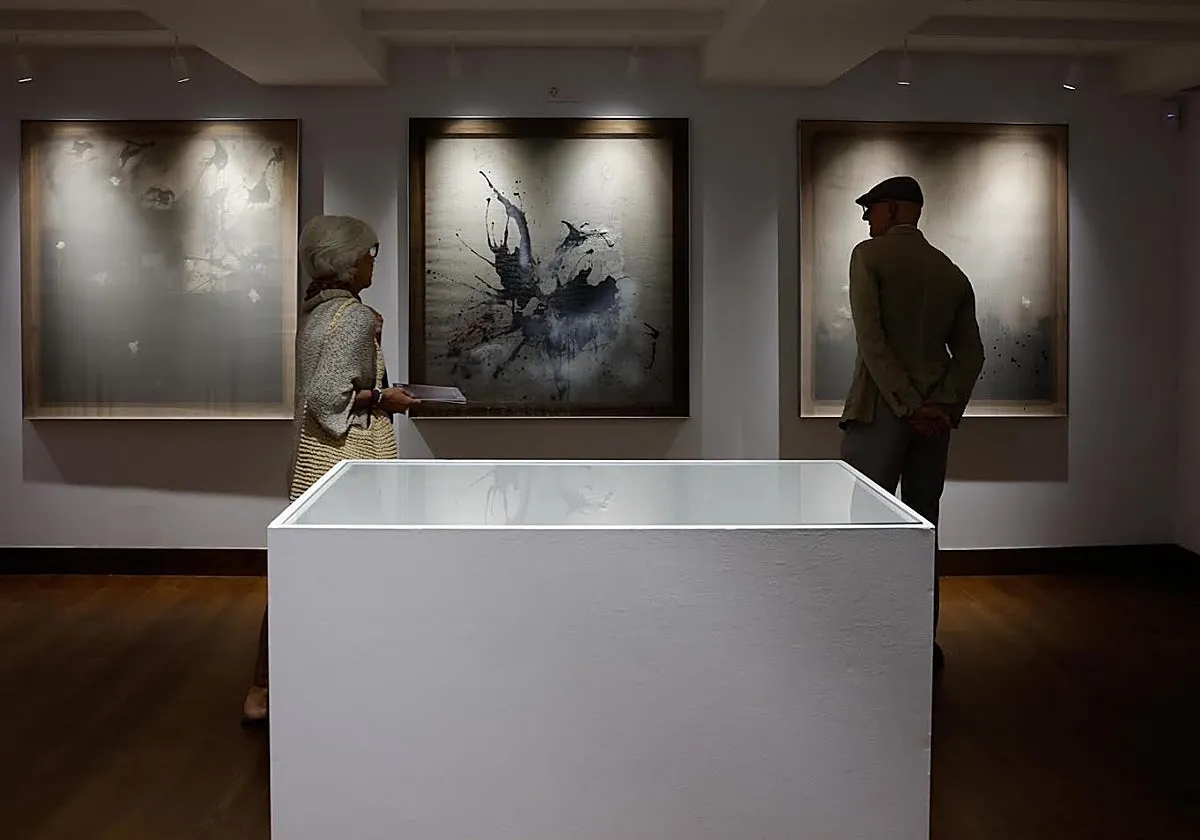 Ribera de Arriba celebra la cultura con la exposición de Kely Menéndez